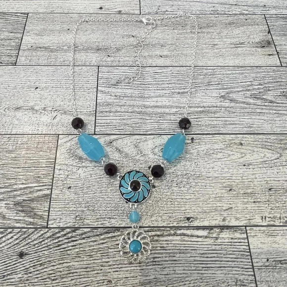 AVON Vintage VTG Signed SAQ Silver Tone Southwest Style Necklace 16-19” - Picture 2 of 10